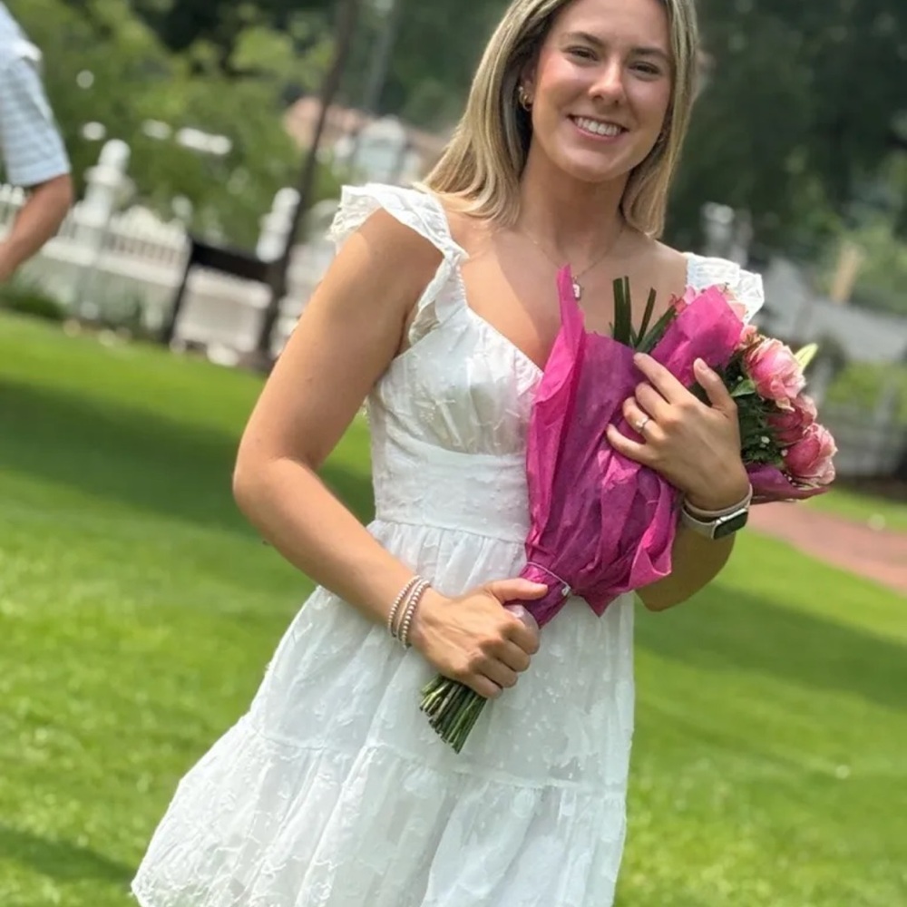 White Sleeveless Dress